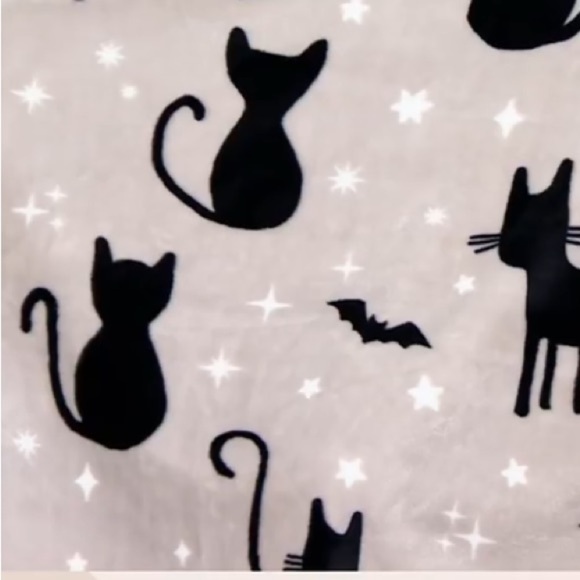 HAY & HARVEST Halloween & Harvest Printed 60x80 Throw (Cats) - Picture 3 of 7